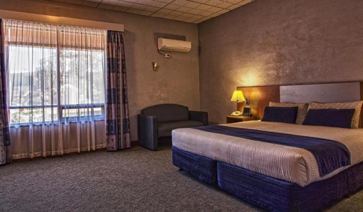 Desert Cave Hotel Coober Pedy Exterior photo