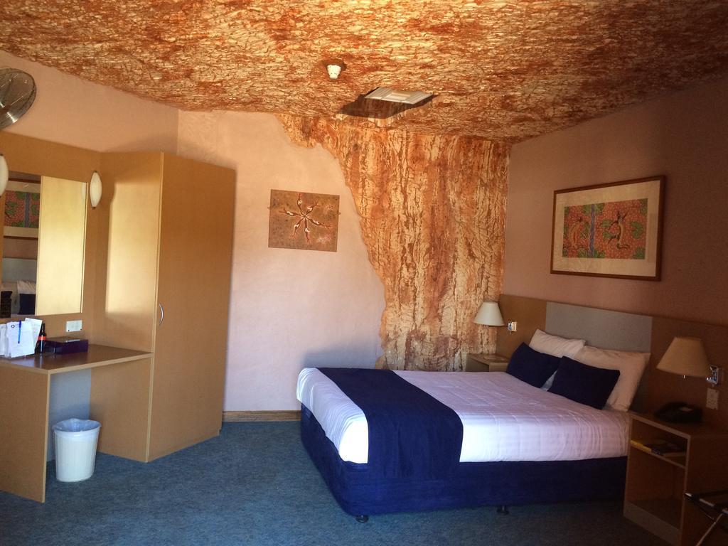Desert Cave Hotel Coober Pedy Exterior photo