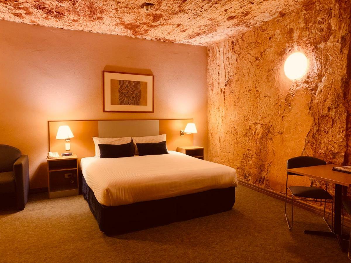 Desert Cave Hotel Coober Pedy Exterior photo