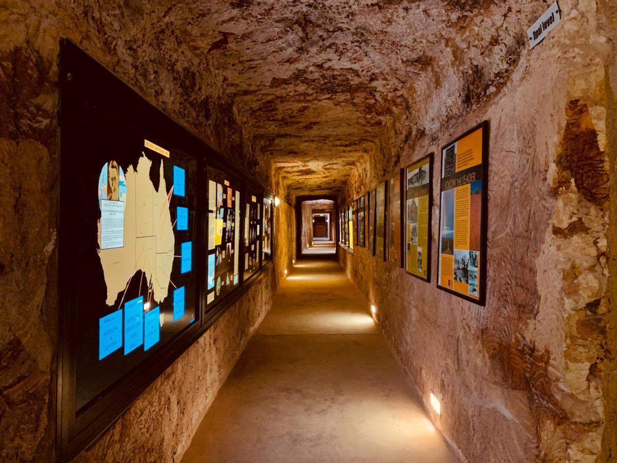 Desert Cave Hotel Coober Pedy Exterior photo
