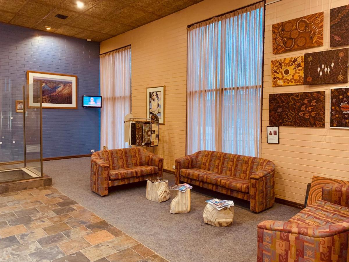 Desert Cave Hotel Coober Pedy Exterior photo